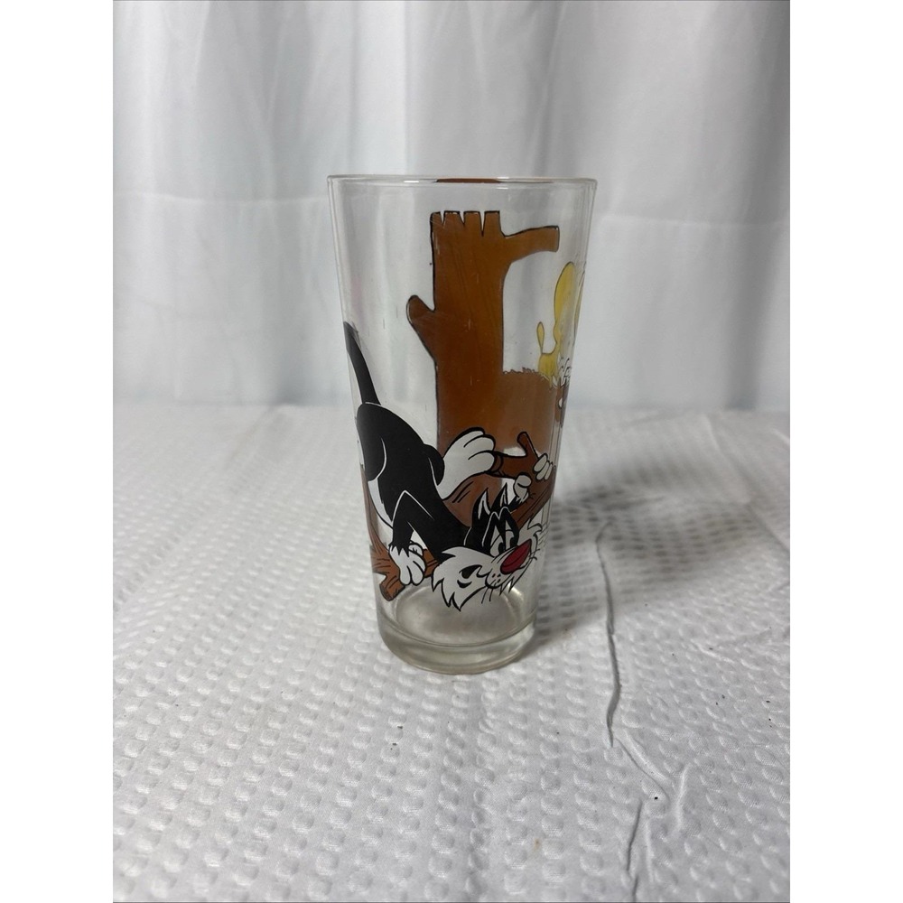 1976 Pepsi Collector Series Looney Tunes Sylvester and Tweety Glass Vintage